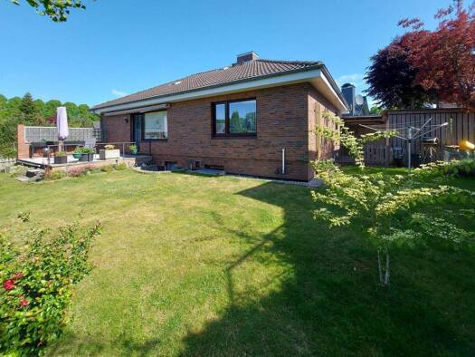 Einfamilienhaus zum Kauf 299.000 € 3 Zimmer 99,4 m² 585 m² Grundstück Brügge 24582