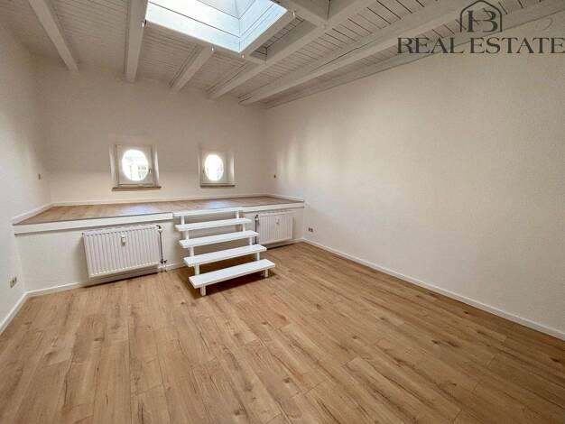 Wohnung zur Miete 550 € 2 Zimmer 63,2 m² 4. Geschoss frei ab 15.03.2026 Olvenstedter Straße 64 Stadtfeld Ost Magdeburg 39108