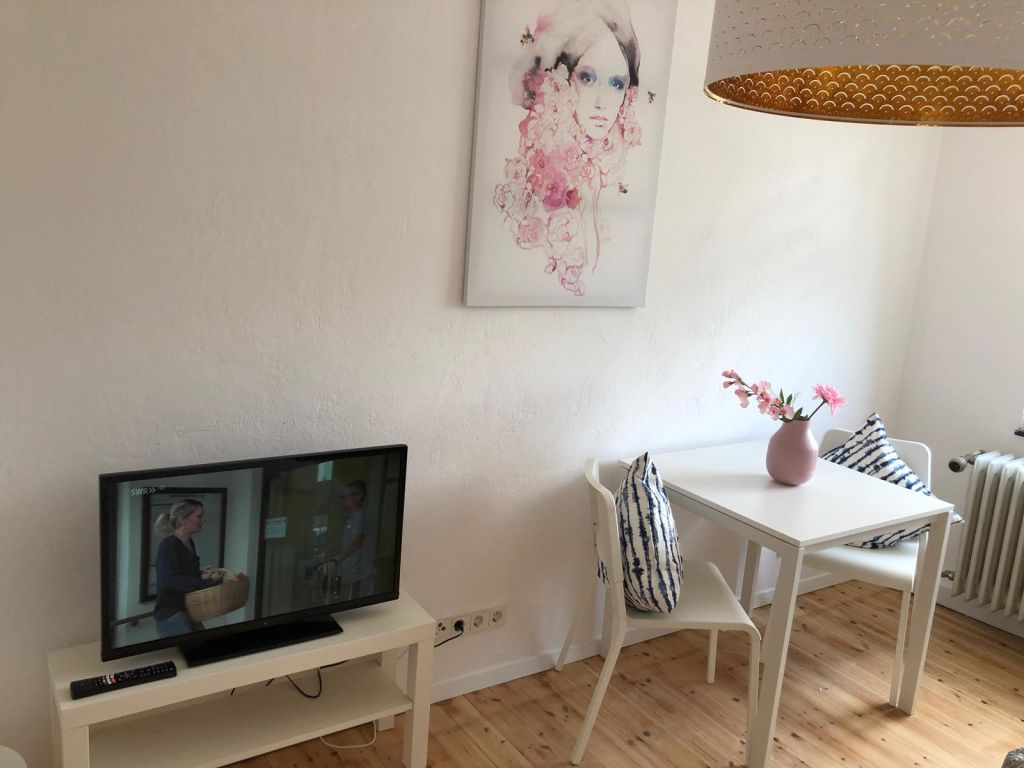 Wohnung zur Miete Wohnen auf Zeit 2.675 € 4 Zimmer 50 m²<br/>Wohnfläche 13.12.2024<br/>Verfügbarkeit Schanzstraße Östlich der Ottostr. Kaiserslautern 67657