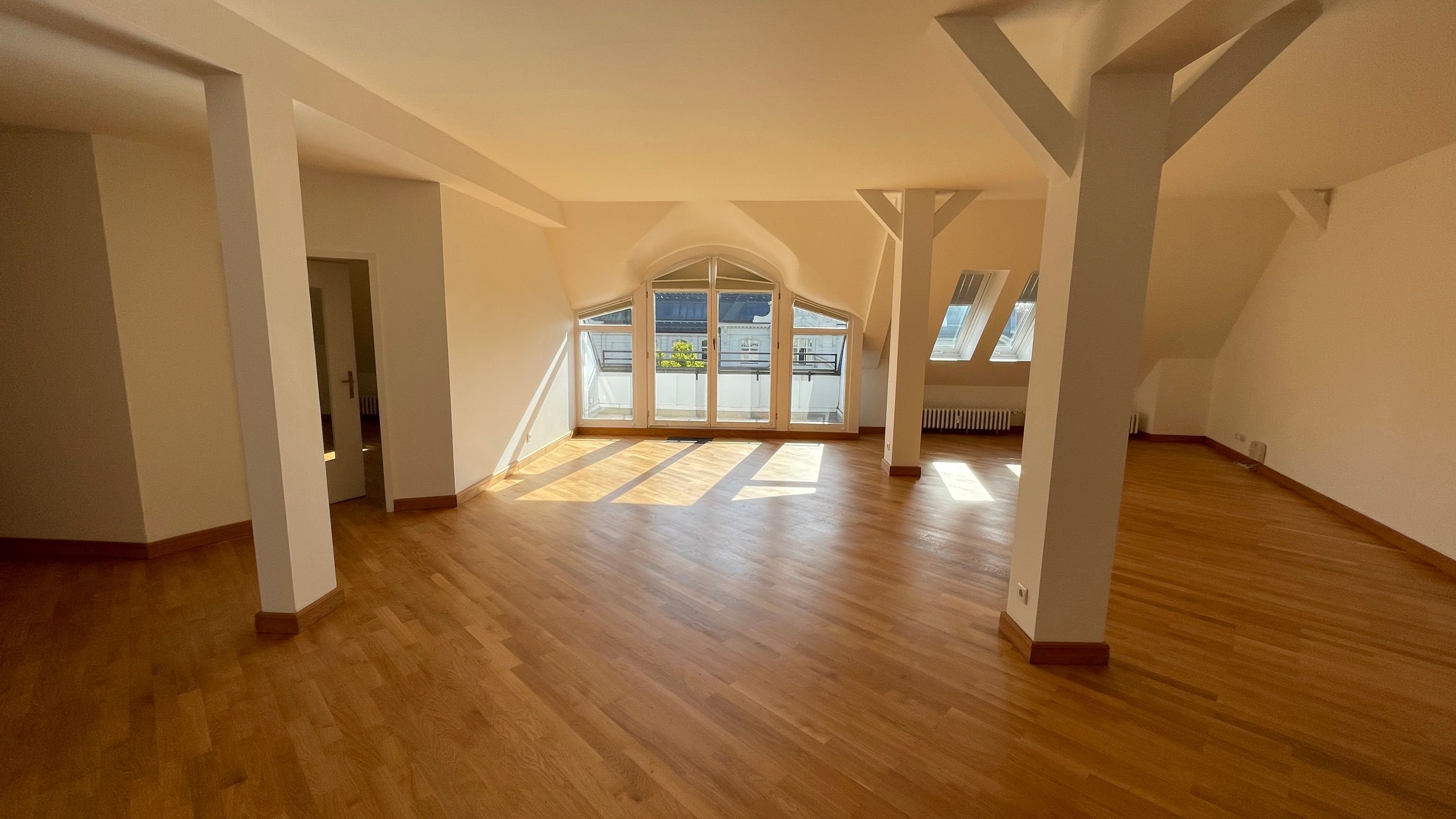 Wohnung zur Miete 3.450 € 3 Zimmer 138 m²<br/>Wohnfläche 5.<br/>Geschoss ab sofort<br/>Verfügbarkeit Charlottenburg Berlin 10707