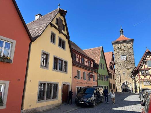 Haus zum Kauf 934.500 € 11 Zimmer 266 m² Grundstück Rothenburg Rothenburg ob der Tauber 91541