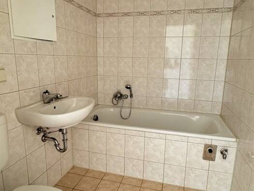 Wohnung zur Miete 346 € 2 Zimmer 46,1 m² EG frei ab 01.09.2026 Pablo-Neruda-Ring 7 Neustrelitz Neustrelitz 17235