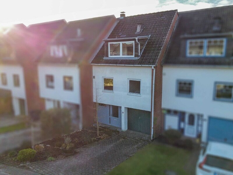 Reihenmittelhaus zum Kauf 175.000 € 4 Zimmer 92 m²<br/>Wohnfläche 230 m²<br/>Grundstück Engelsby - Vogelsang Flensburg 24943