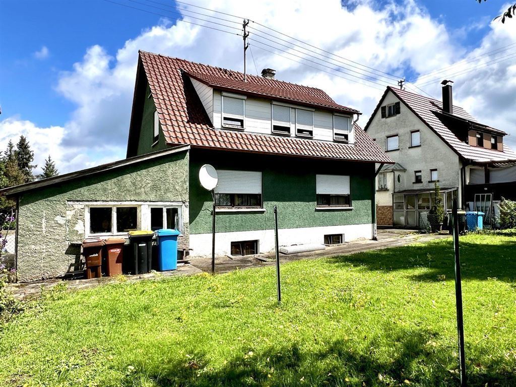 Einfamilienhaus zum Kauf 210.000 € 5 Zimmer 100 m²<br/>Wohnfläche 400 m²<br/>Grundstück ab sofort<br/>Verfügbarkeit Gosheim , Württ 78559