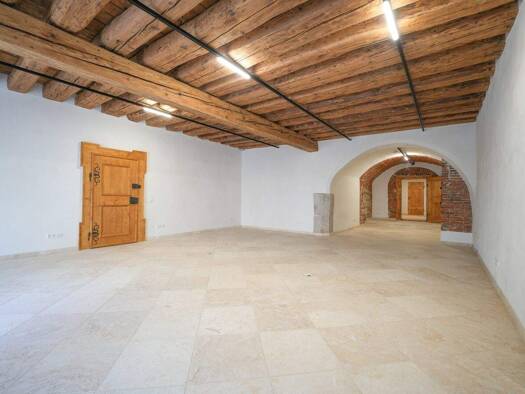 Ladenfläche zur Miete - Erstbezug 1.417 € 2 Zimmer 78,4 m² Verkaufsfläche Stadtplatz Wels Wels 4600