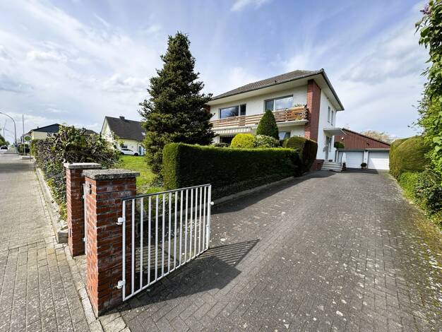 Mehrfamilienhaus zum Kauf 299.000 € 6 Zimmer 136,3 m² 619 m² Grundstück Horn-Millinghausen Erwitte 59597