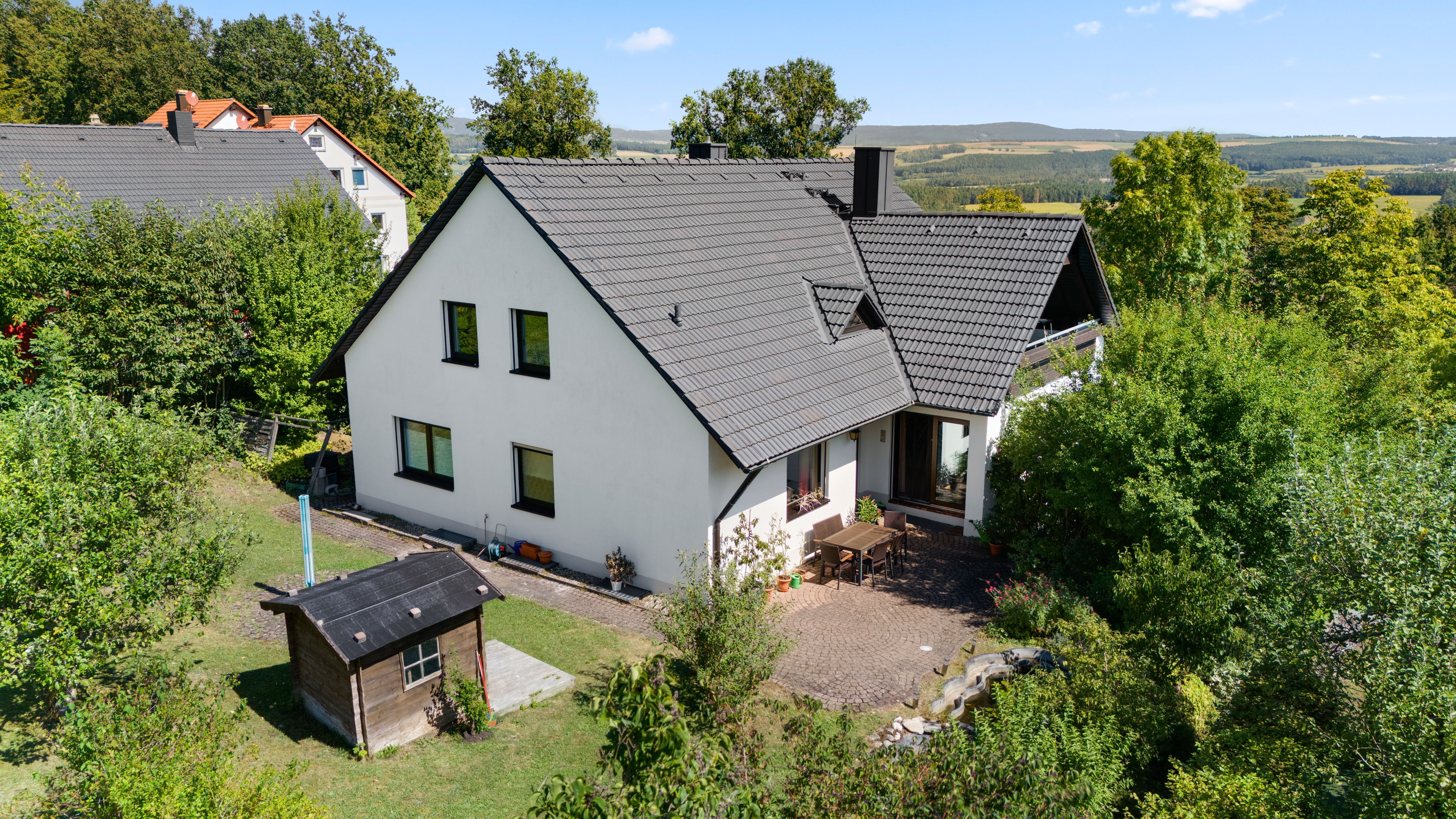 Einfamilienhaus zum Kauf 429.000 € 10 Zimmer 270 m²<br/>Wohnfläche 882 m²<br/>Grundstück Emtmannsberg Emtmannsberg 95517