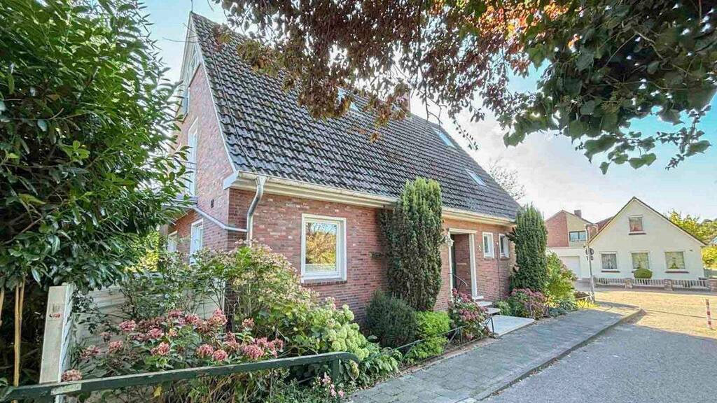 Einfamilienhaus zum Kauf 399.000 € 5 Zimmer 204,6 m² 380,1 m² Grundstück Stadtzentrum Emden 26721