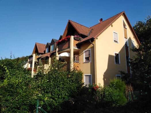 Wohnung zum Kauf 90.000 € 3 Zimmer 69 m² Waldstraße 42 Meerane 08393