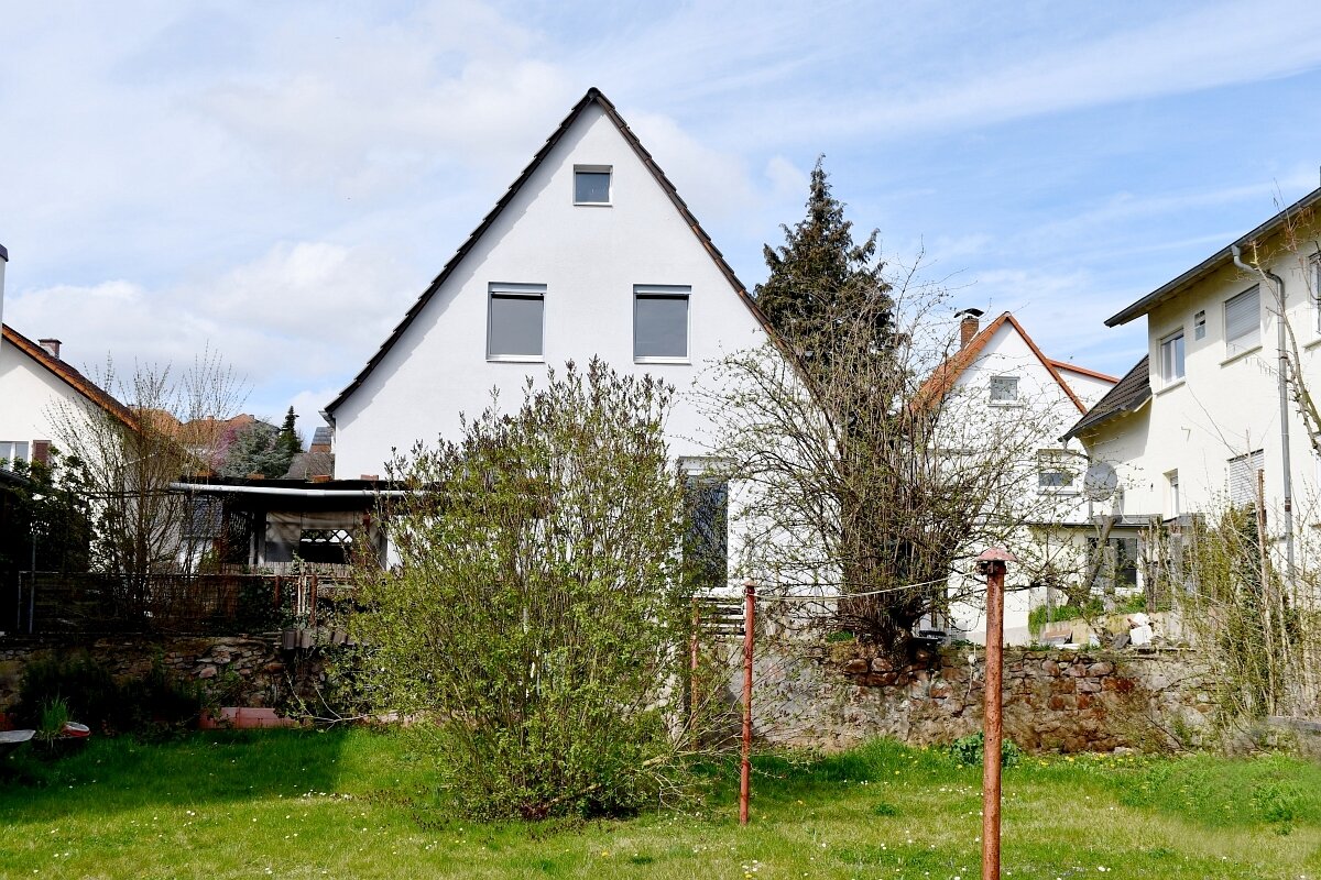 Einfamilienhaus zum Kauf 399.000 € 6 Zimmer 103 m²<br/>Wohnfläche 671 m²<br/>Grundstück ab sofort<br/>Verfügbarkeit Groß-Bieberau Groß-Bieberau 64401