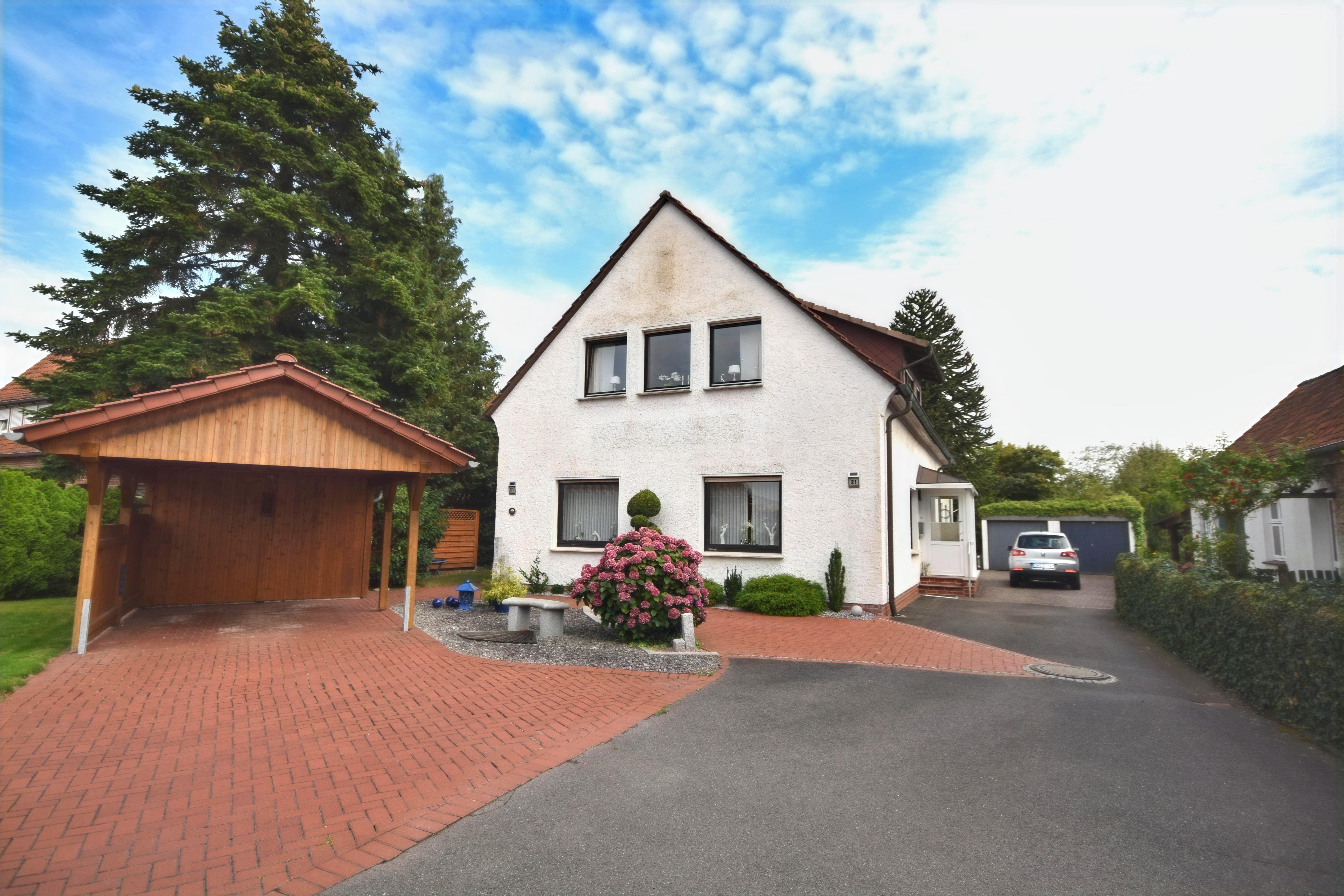 Mehrfamilienhaus zum Kauf 429.000 € 8 Zimmer 267 m²<br/>Wohnfläche 1.187 m²<br/>Grundstück Diepholz Diepholz 49356