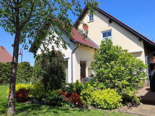 Einfamilienhaus zum Kauf 450.000 € 5 Zimmer 146 m² 564 m² Grundstück Grimma 04668