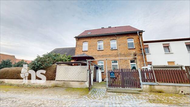 Wohnung zum Kauf provisionsfrei 45.000 € 5 Zimmer 140 m² Rainstr. 9 Osterhausen Osterhausen 06295