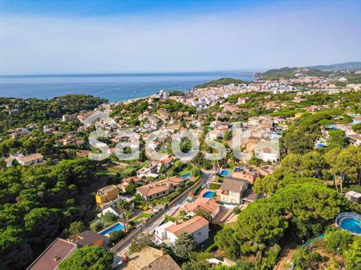 Villa zum Kauf 575.000 € 5 Zimmer 239 m² 833 m² Grundstück Lloret de Mar 00000