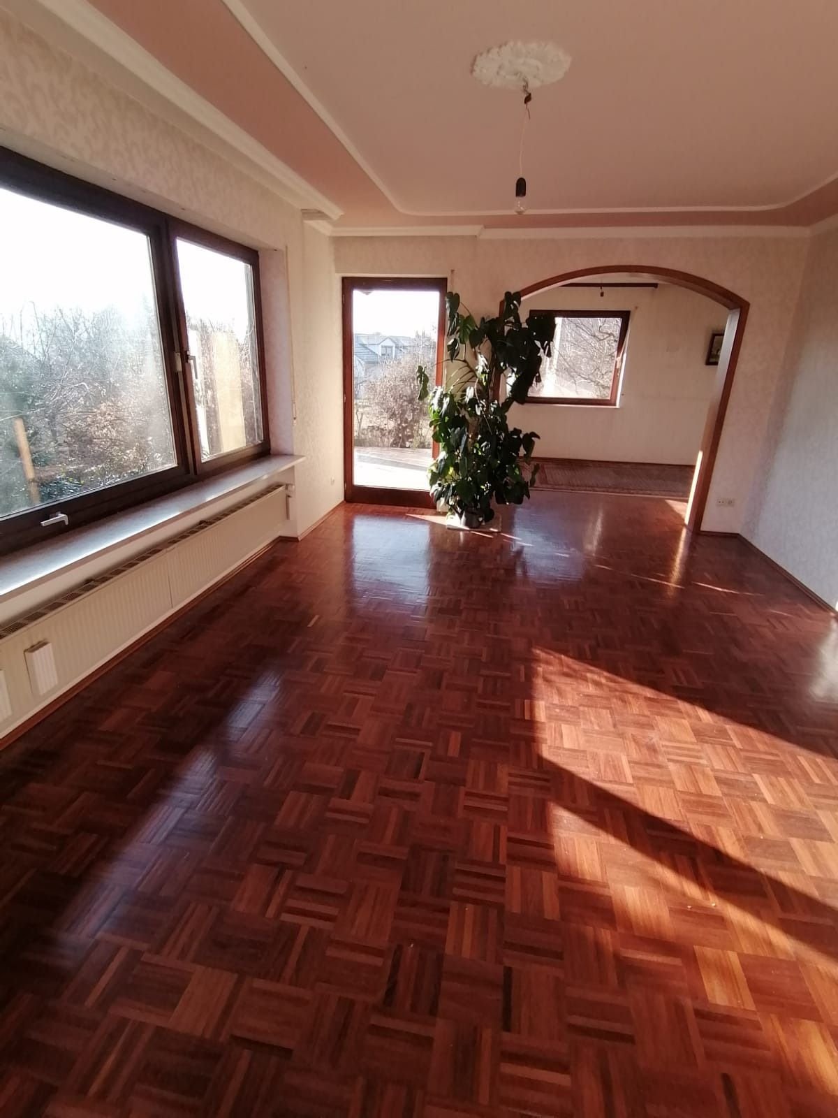 Einfamilienhaus zum Kauf provisionsfrei 360.000 € 7 Zimmer 170 m²<br/>Wohnfläche 597 m²<br/>Grundstück Igersheim Igersheim 97999