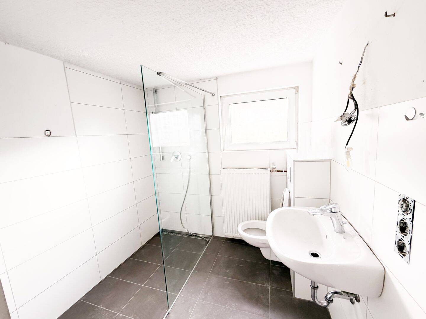 Immobilie in Altenbeken - Kernsarniertes Einfamilienhaus in guter Lage in Altenbeken - Bild 0