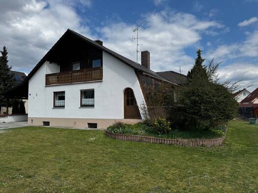 Mehrfamilienhaus zum Kauf 745.000 € 8 Zimmer 213 m² 956 m² Grundstück Schulstraße 90 Heinrichsheim Neuburg an der Donau / Heinrichsheim 86633