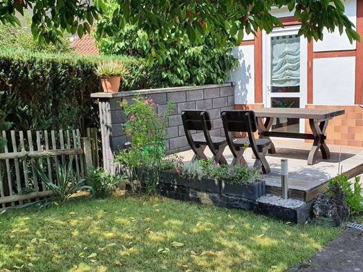 Mehrfamilienhaus zum Kauf provisionsfrei 129.900 € 9 Zimmer 194 m² 449 m² Grundstück Pößneck,Stadt Pößneck 07381