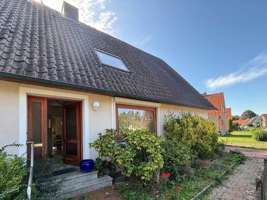 Doppelhaushälfte zum Kauf 315.000 € 5 Zimmer 113 m² 448 m² Grundstück Bad Oldesloe 23843