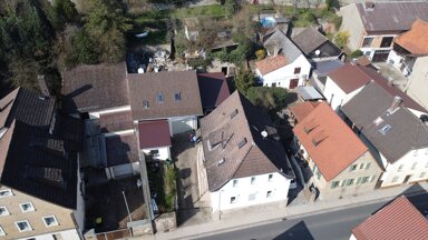 Mehrfamilienhaus zum Kauf 385.000 € 8 Zimmer 173 m² 830 m² Grundstück Schonungen Schonungen 97453