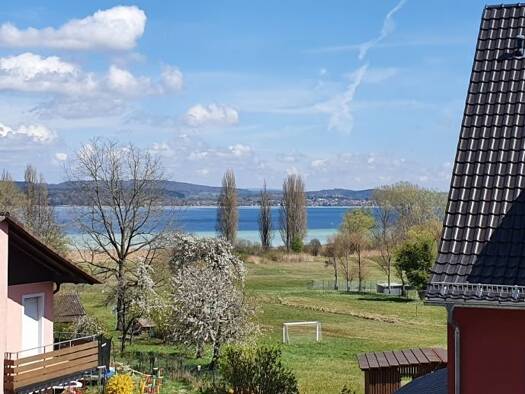 Wohnung zur Miete 980 € 4 Zimmer 100 m² Geschoss 1/2 frei ab 01.07.2026 Hauptstr. 3 Gundholzen Gaienhofen 78343