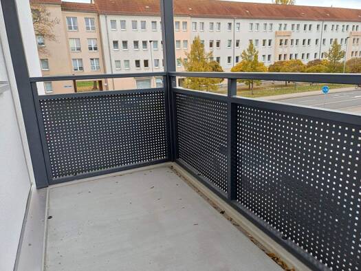 Wohnung zur Miete 367 € 2 Zimmer 56,3 m² 1. Geschoss Straße des Friedens 38 Merseburg 06217