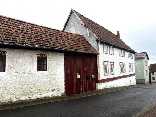 Haus zum Kauf 46.000 € 200 m² 1.696 m² Grundstück Urbach Menteroda 99996