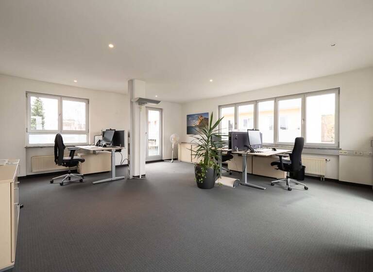 Bürogebäude zur Miete 1.700 € 178 m²<br/>Bürofläche Singen Singen 78224