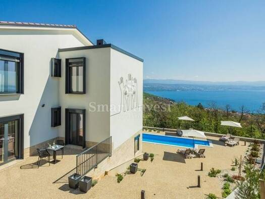 Haus zum Kauf 12 Zimmer 431 m² Opric, Opatija - Okolica Oprić
