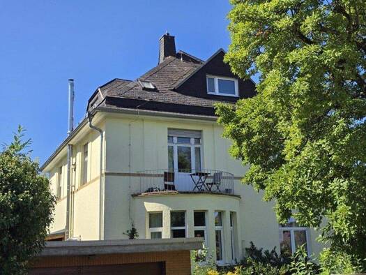 Mehrfamilienhaus zum Kauf 1.200.000 € 9 Zimmer 300 m² 1.010 m² Grundstück Traisa Mühltal 64367