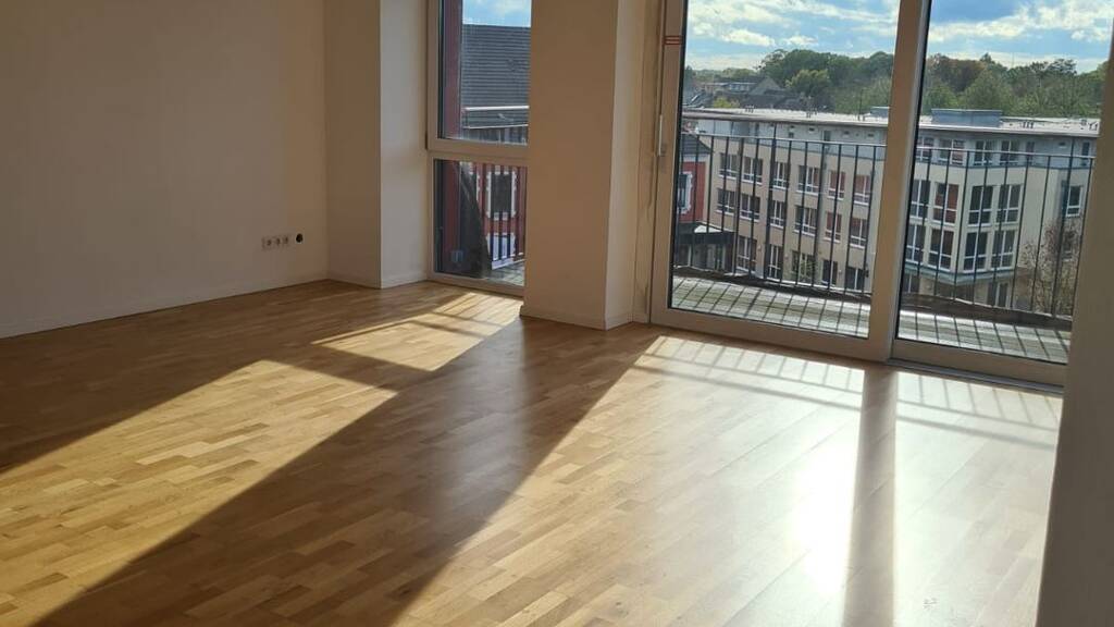 WG-Zimmer zur Miete 999 € 3 Zimmer 94,4 m² 2. Geschoss frei ab 30.04.2026 Uerdingerstr. 2-8 Moers-Mitte Moers 47441