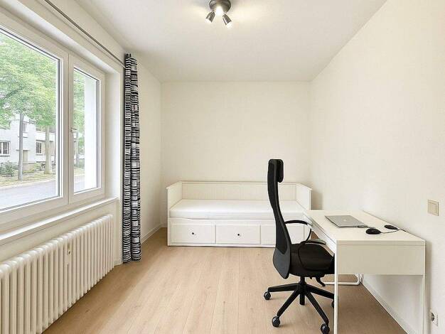 WG-Zimmer zur Miete Wohnen auf Zeit 695 € 65 m² 1. Geschoss frei ab sofort Loewenhardtdamm Tempelhof Berlin 12101