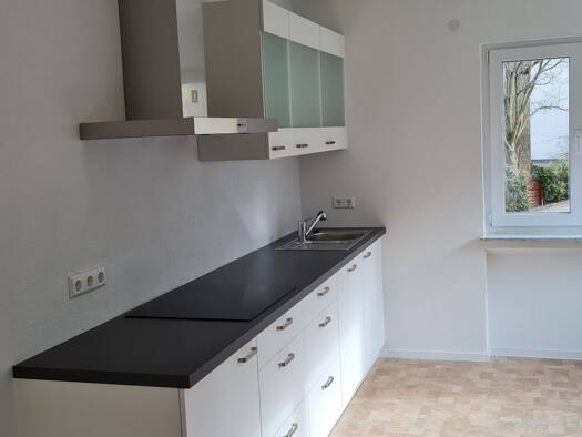 Wohnung zur Miete 1.300 € 4 Zimmer 100 m² Geschoss EG/3 frei ab sofort In der Wiedenhalde 3 Wernau (Neckar) 73249