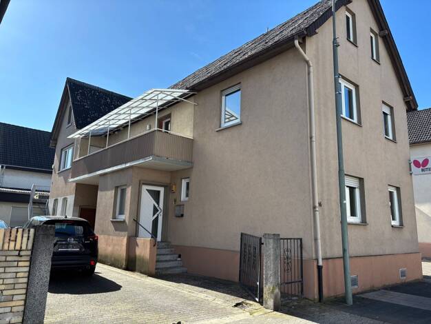 Einfamilienhaus zur Miete 350 € 9 Zimmer 192 m² 1.439 m² Grundstück Wieseck Gießen 35396