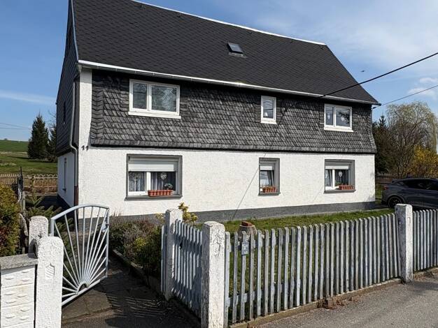 Einfamilienhaus zum Kauf provisionsfrei 119.000 € 6 Zimmer 160 m² 550 m² Grundstück Hermsdorf Bernsdorf 09337