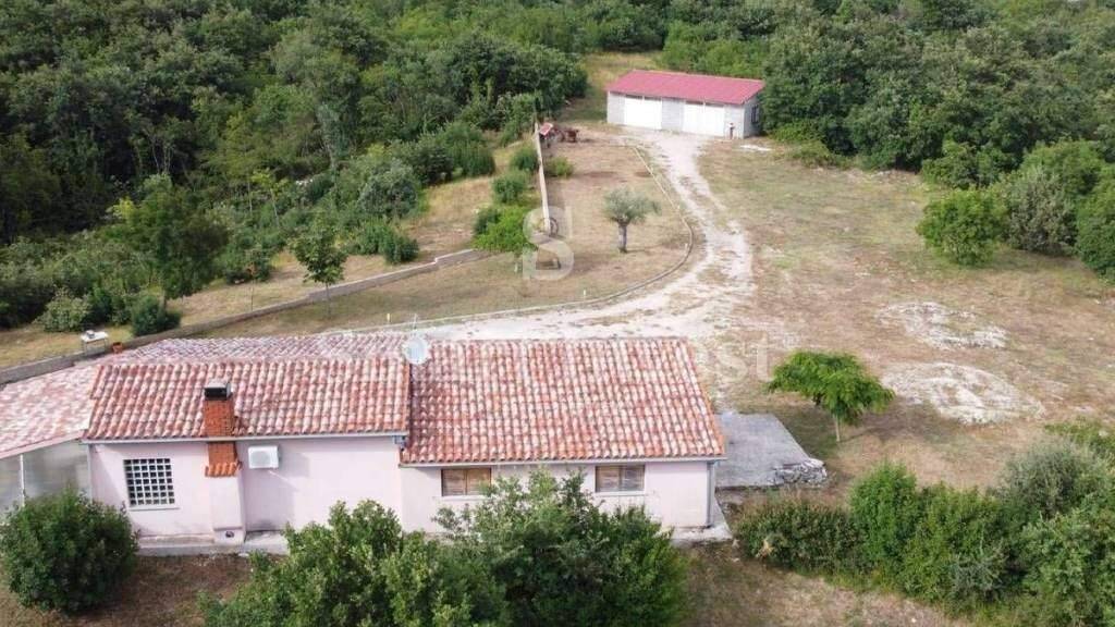 Haus zum Kauf 380.000 € 5 Zimmer 250 m² Centar, Loborika