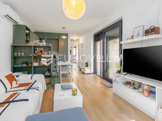 Wohnung zur Miete 1.600 € 2 Zimmer 55 m² Stinjan Tinjan