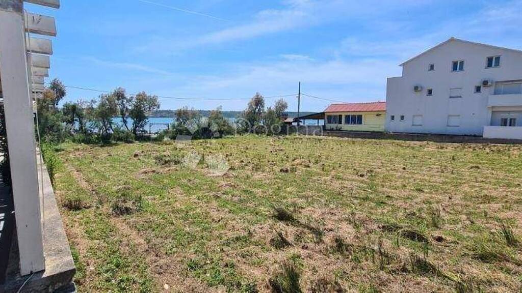 Land-/Forstwirtschaft zum Kauf 1.668.700 € Razanac