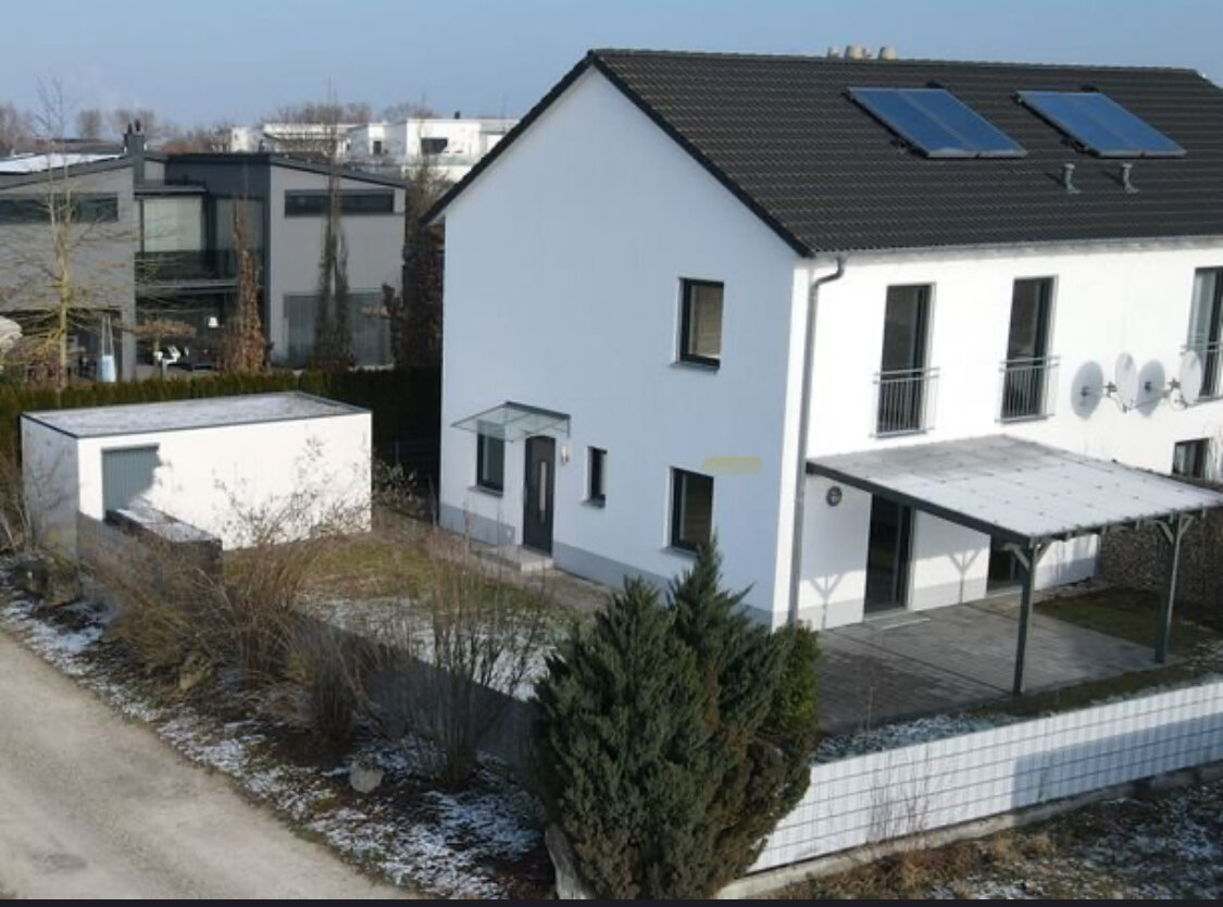 Doppelhaushälfte zum Kauf provisionsfrei 685.000 € 3 Zimmer 118 m²<br/>Wohnfläche 360 m²<br/>Grundstück ab sofort<br/>Verfügbarkeit Schachtweg Zuchering - Süd Ingolstadt 85051