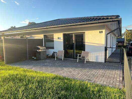 Doppelhaushälfte zur Miete 1.300 € 3 Zimmer 90 m² frei ab 01.01.2027 Weddelbrook 24576