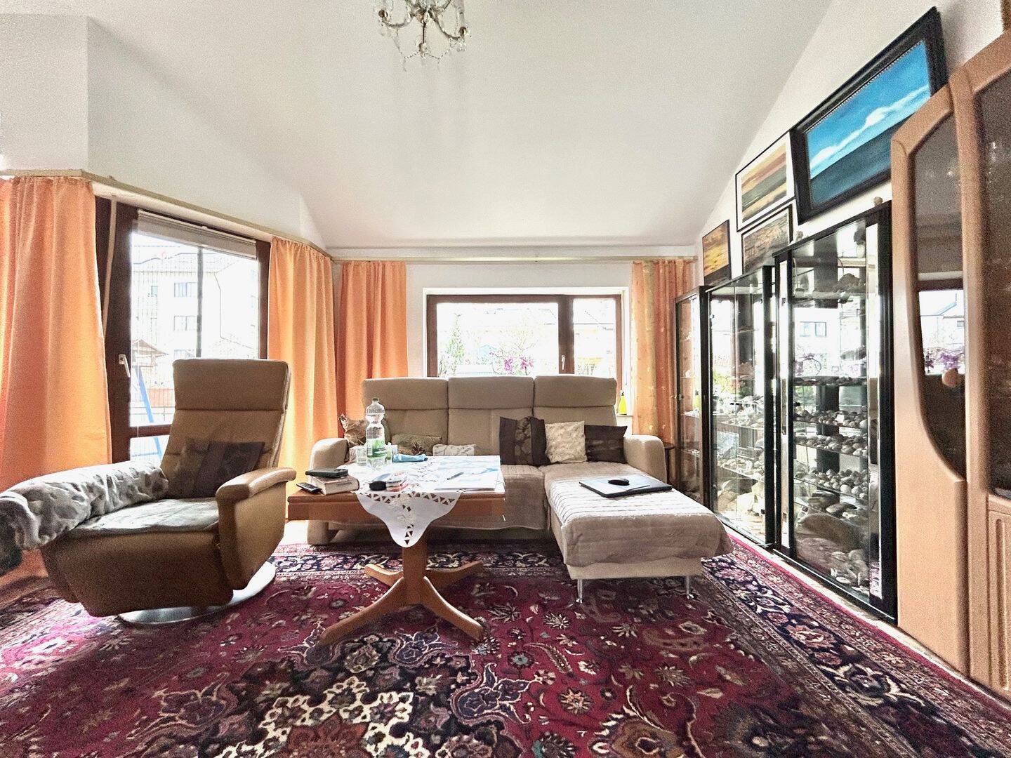 Immobilie in Bad Kissingen - Herzlich Willkommen in Ihrer  4-Zimmer-Eigentumswohnung mit Dachterrasse, Garten und Weitblick in ruhiger Lage von Bad Kissingen - Bild 3