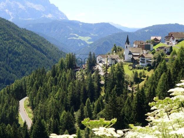 Haus zum Kauf 385.000 € 7 Zimmer 162 m² 425 m² Grundstück Enneberg/Mareo 39030