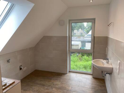 Wohnung zur Miete 850 € 2 Zimmer 70 m² Geschoss 1/2 frei ab 01.05.2026 Burgdorf 31303