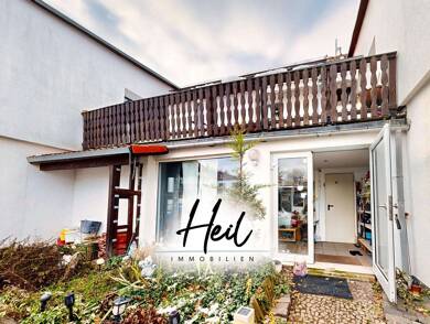 Einfamilienhaus zum Kauf 300.000 € 9 Zimmer 280 m² 1.300 m² Grundstück Markranstädt Markranstädt 04420