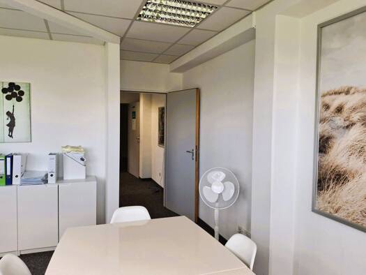 Bürofläche zur Miete provisionsfrei 750 € 2,5 Zimmer 62,8 m² Bürofläche Westenviertel Regensburg 93049
