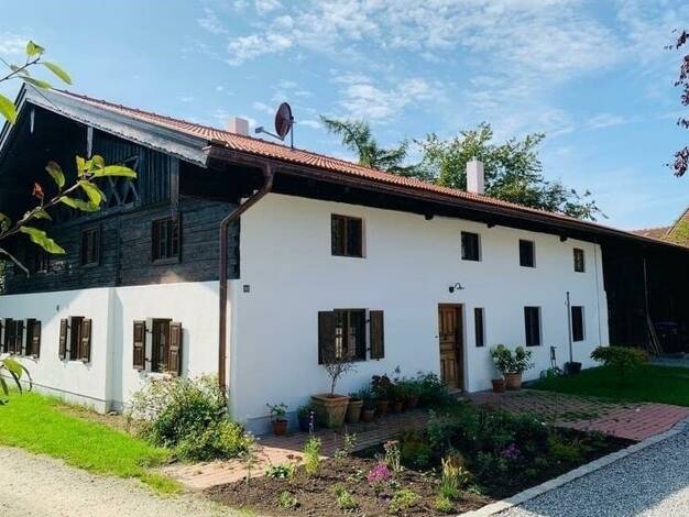 Bauernhaus zum Kauf 870.000 € 7 Zimmer 230 m² 945 m² Grundstück Nederndorf Pfaffing 83539