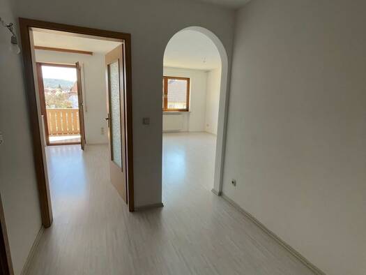 Wohnung zur Miete 550 € 2 Zimmer 48 m² Geschoss 2/3 frei ab 15.10.2026 Neumarkt Neumarkt in der Oberpfalz 92318