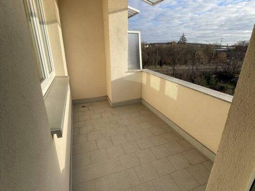 Wohnung zur Miete 442 € 2 Zimmer 55,4 m² 2. Geschoss Merseburger Str. 290 Damaschkestraße Halle 06130