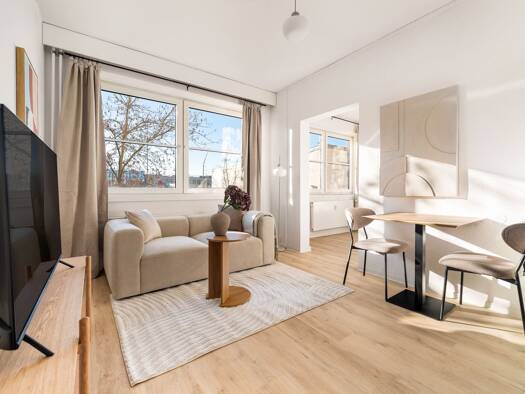 Wohnung zur Miete 933 € 2 Zimmer 40 m² 5 Geschosse Reinickendorf Berlin 13403