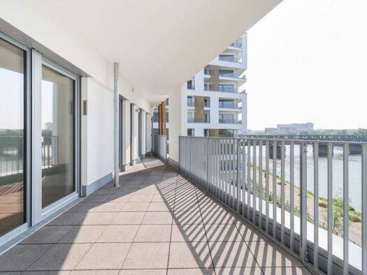 Wohnung zur Miete 1.958 € 3 Zimmer 92,8 m² 3. Geschoss Gutleutstraße 293 Gutleutviertel Frankfurt 60327